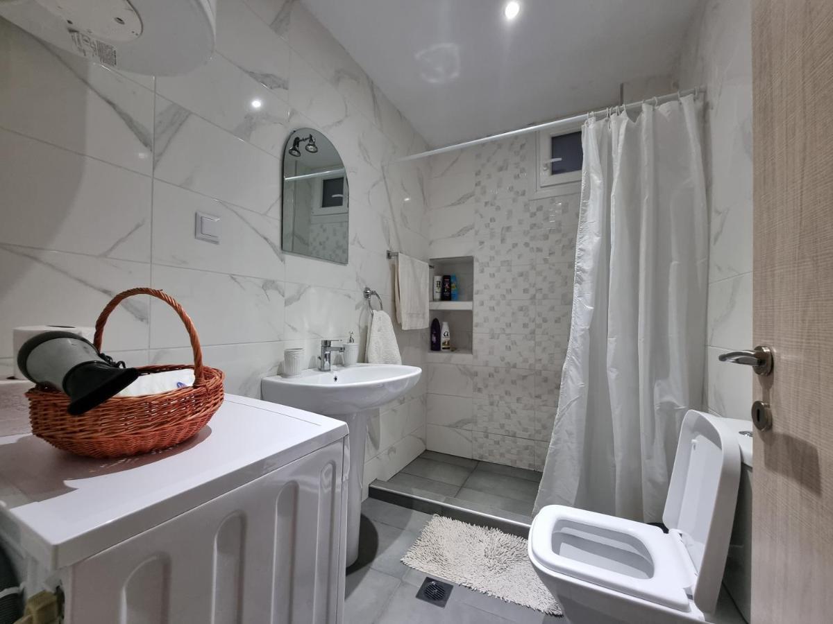 Cosy And Modern Appartment In Олимпия Екстериор снимка